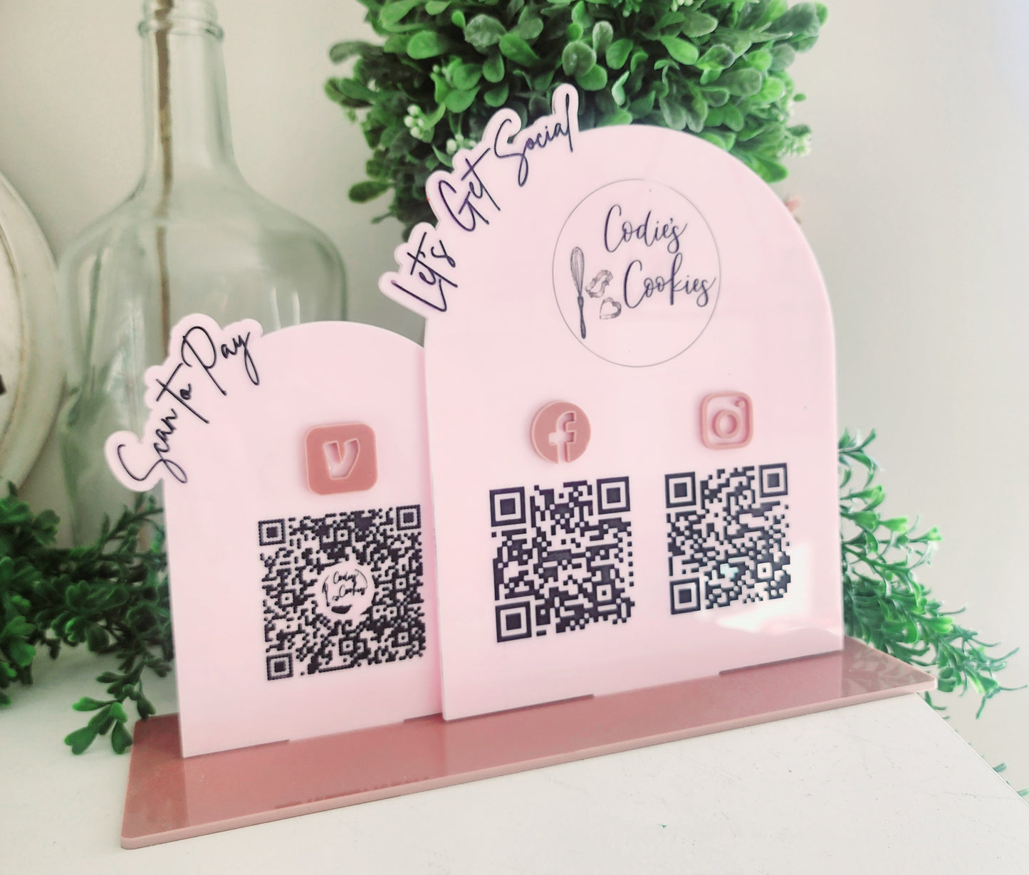 ACRYLIC QR CODE SIGN