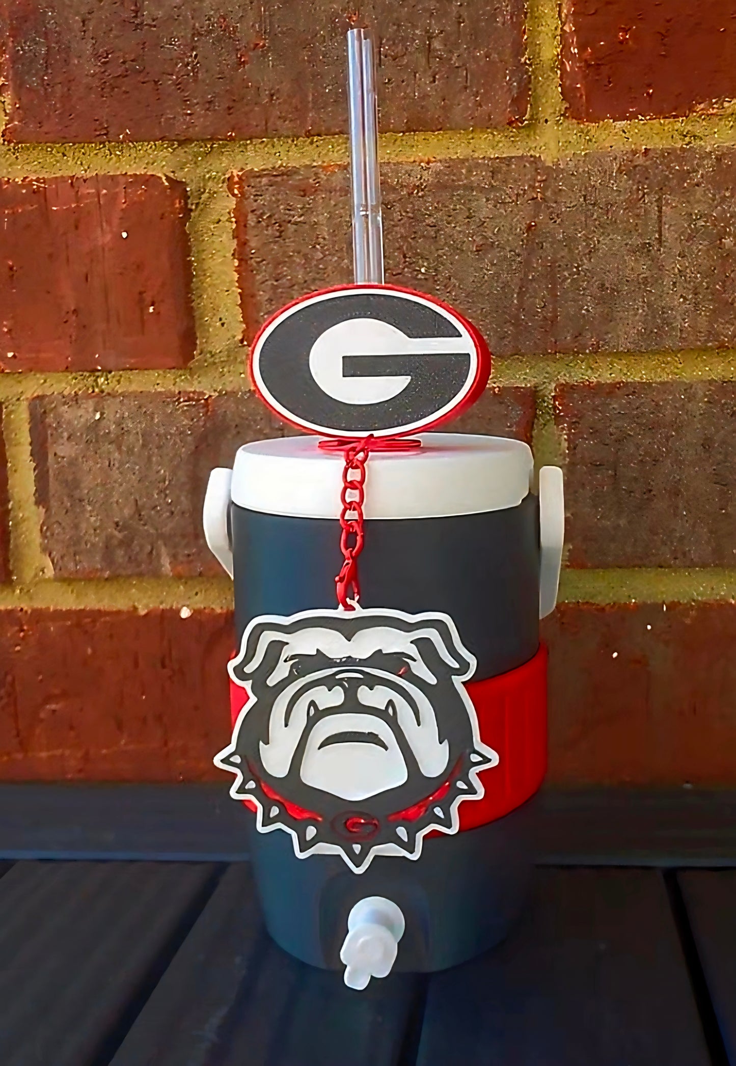 GA BULLDOGS CAN HOLDER WITH CAN OPENER KEYCHAIN