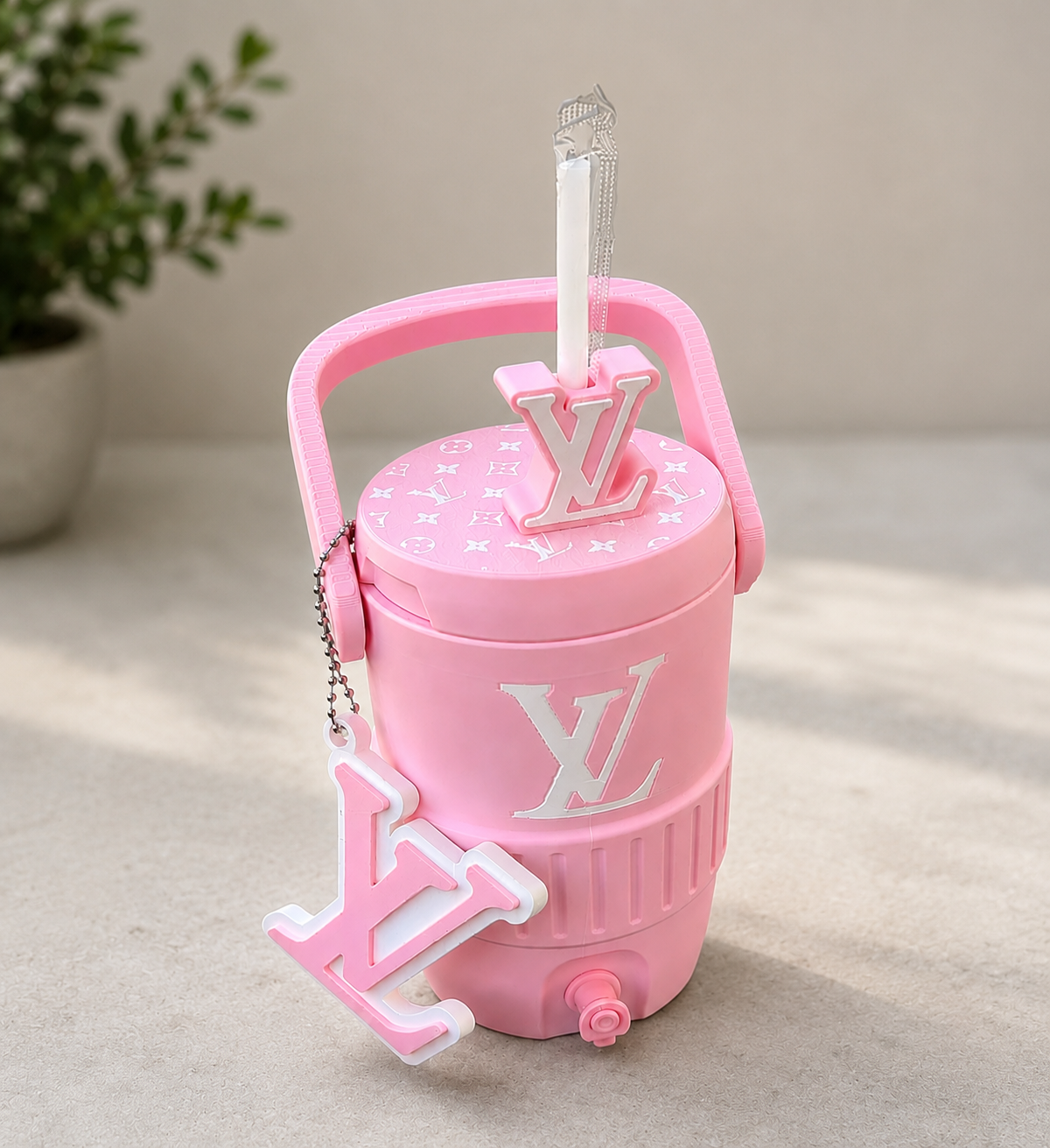 LV Luxe Vanity Cooler Can Holder 12 oz, 3D Printed Can Holder with Handle, Soda Can Holder