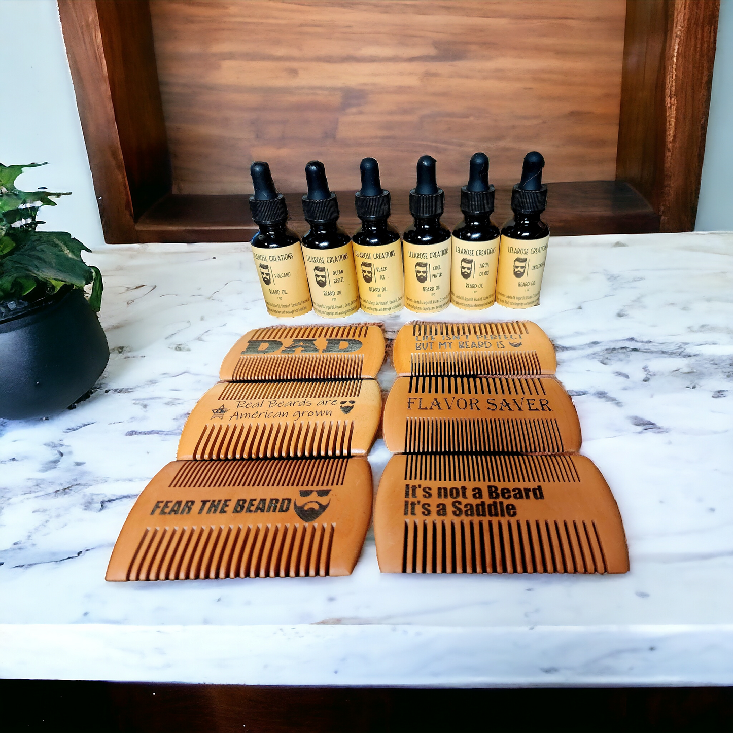 Beard oil and comb set